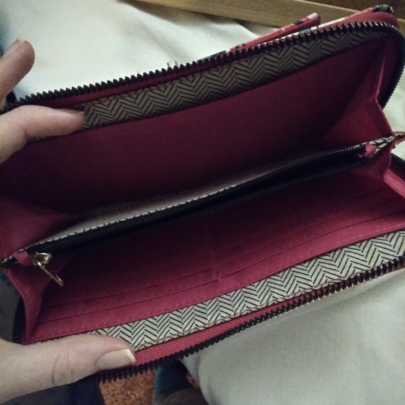 Floral wallet - Picture 2 of 3